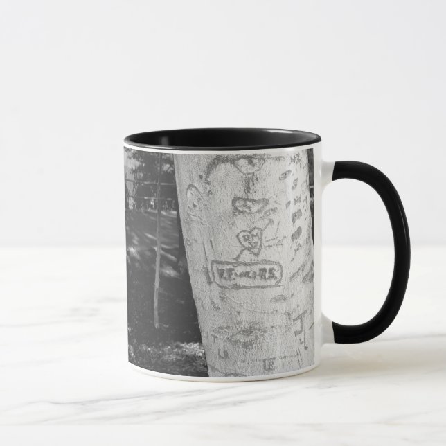 Snida på björkträdstammen B&W Mugg (Höger)