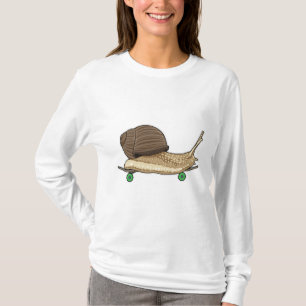 Snigel som Skater med Skateboard T Shirt