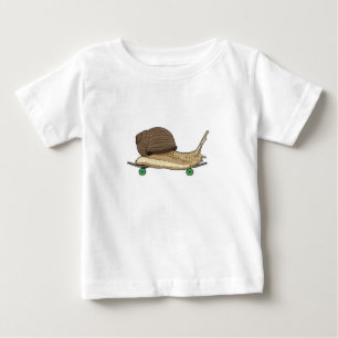 Snigel som Skater med Skateboard T Shirt