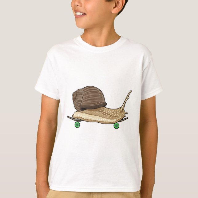 Snigel som Skater med Skateboard T Shirt (Framsida)