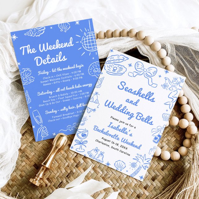 Sniglar och bröllopsklockor Sjungmö Weekend Inbjudningar (Seashells and Wedding Bells Blue Coastal Bachelorette Weekend Invitation)