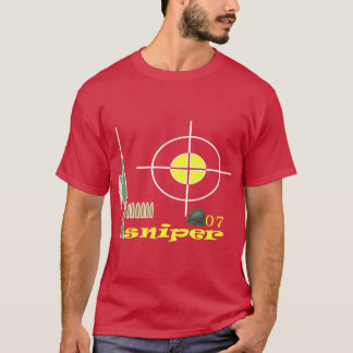 Sniper med hjälm med sju kulor T-shirt