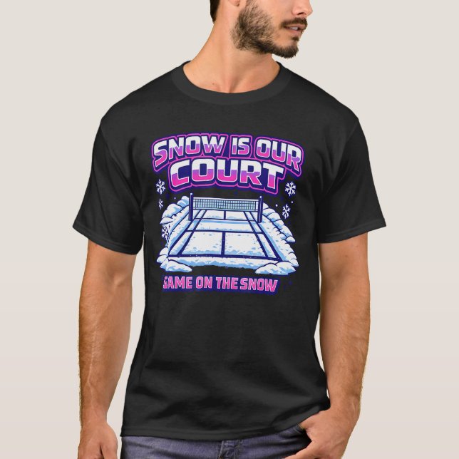 Snö Är Vår Volleybollplan Vinter T Shirt (Framsida)