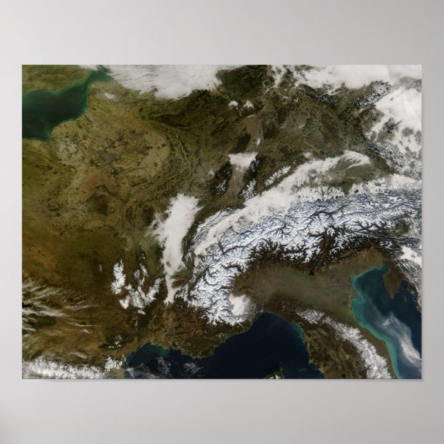 Snö, dimma och låg moln i westerna Europa Poster (Framsidan)