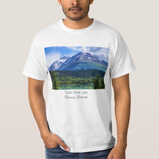 Snö Dusting vid Bord Sten Sjö T-shirt (Framsida)