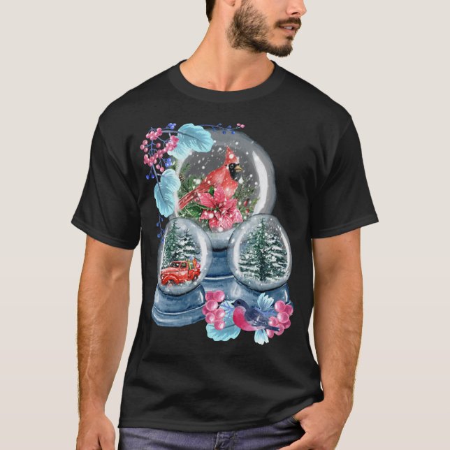 Snö Globe Winter Snö Red Cardinal Bird Snowglobe T Shirt (Framsida)
