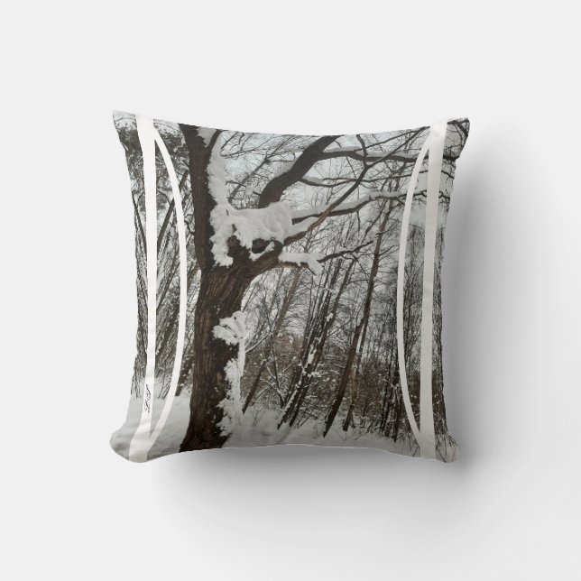 Snö i skogen 1 LS Kastkudde Kudde (Framsida)