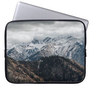 SNÖ MOUNTAIN RANGE TAPET LAPTOP FODRAL