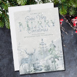 Snö Mycket God jul Winter Forest and Stag Julkort<br><div class="desc">Vattenfärgskort i personlig i snö med snöskog och helgdag i mjuka skuggor av blått och grönt. Ordalydelsen lyder "önskar dig ett Snö Mycket God jul" och du kan anpassa den återstående texten. Färg och elegant vattenfärgsdesign med dekorativ typografi.</div>