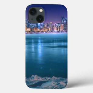 Snö och is finns i överflöd på Lake Michigan vid A