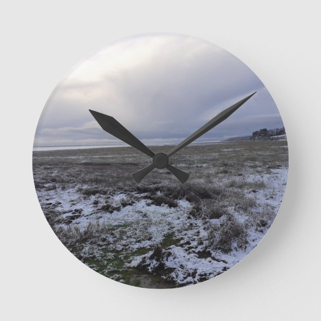 Snö över bukten rund klocka (Framsida)