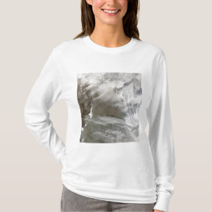 Snö täcker omringar Bo Hai T-shirt