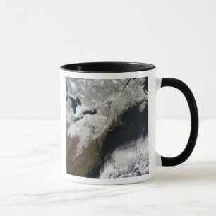 Snö täcker sträckning från Kanada Mugg