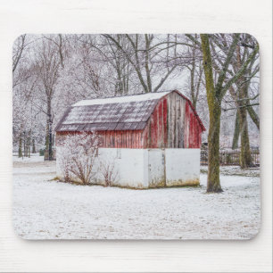 Snö vid Röda Barn Musmatta