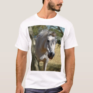 Snö White the Horse,_ Tee