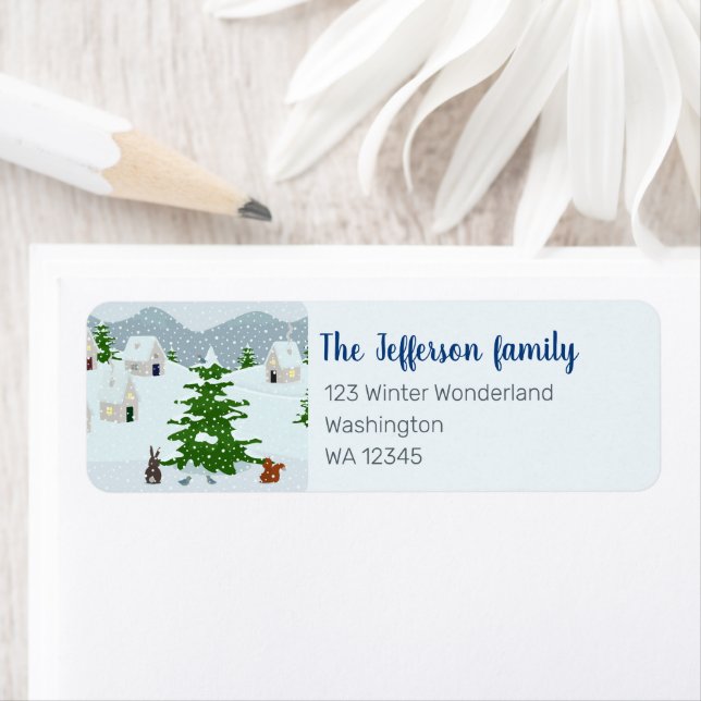 Snöby vinterby i granträds skog returadress etikett (Insitu)