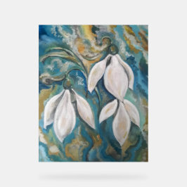 Snödroppar i trädgården