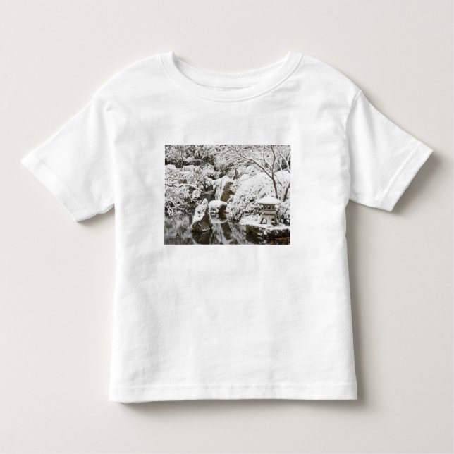 Snöfall i Portland Japanska Garden, 2 T-shirt (Framsida)