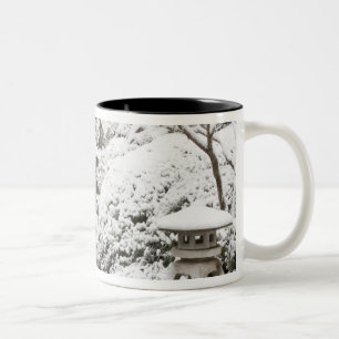Snöfall i Portland Japanska trädgården, 2 Två-Tonad Mugg