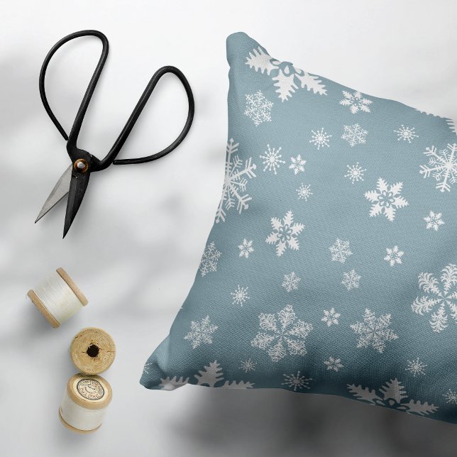 Snöflingemönster, Vita Snöflingor, Snö, Grå Prydnadskudde (Skapare uppladdad)