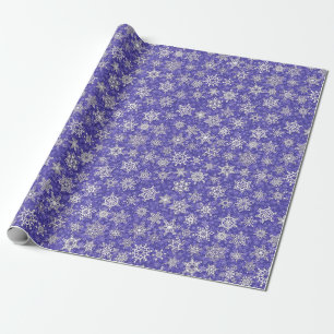 snöflingor på lilax violet snöstormbakgrund presentpapper