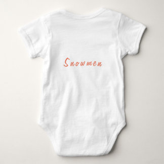 Snögubbar som konstruerar baby-karosseri T-Shirt