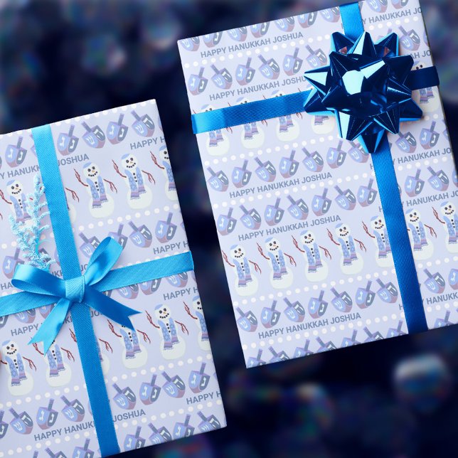 Snögubbe Dreidels Cute Personlig Lycklig Hanukkah Presentpapper (Add a custom touch with blue and white snowman and dreidels personalized Hanukkah gift wrap)