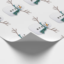 Snögubbe på helgdag som slår in papper