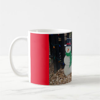 Snögubbe under vintern till jul kaffemugg