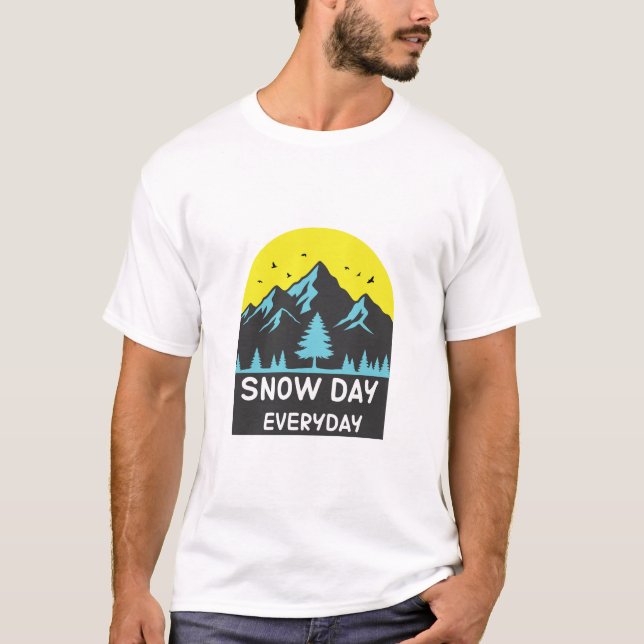 Snöig Dag Varje Dag Gul Sol Mountain T-Shirt (Framsida)