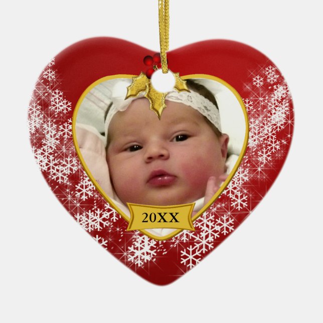 Snöig röd baby första julfoto julgransprydnad keramik (Framsidan)