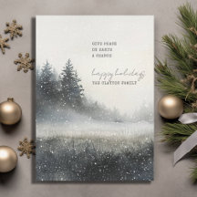 Snöig tallskog jul