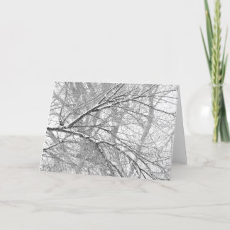 Snöig träd helgkort