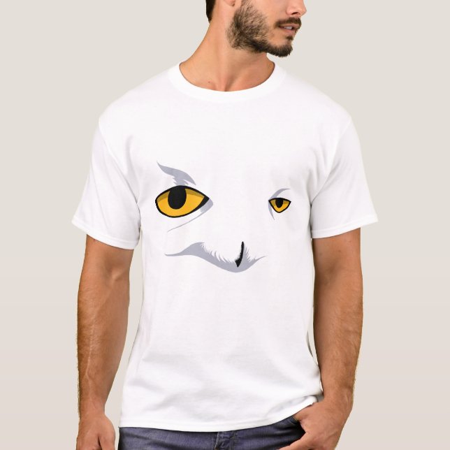 Snöig uggla vid Rustyoldtown T-shirt (Framsida)