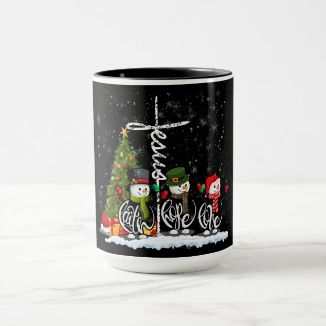 Snömän under trädet: Ett julmeddelande  Mugg (Center)