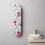Snoopy Black & Magenta Mönster Mini Skateboard Bräda 18,5 Cm<br><div class="desc">Ta en titt på den här toppen söta designen med Snoopy i svart och magenta mönster.</div>