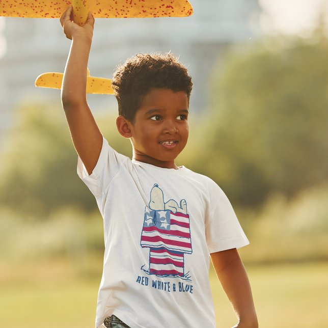 Snoopy den 4 juli Hund House T Shirt (Kid wearing t-shirt)