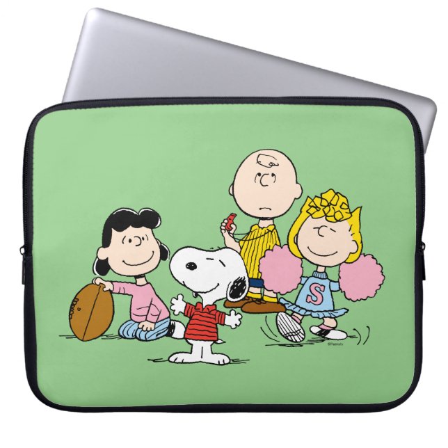 Snoopy och Gang Play Football Laptop Fodral (Framsidan)