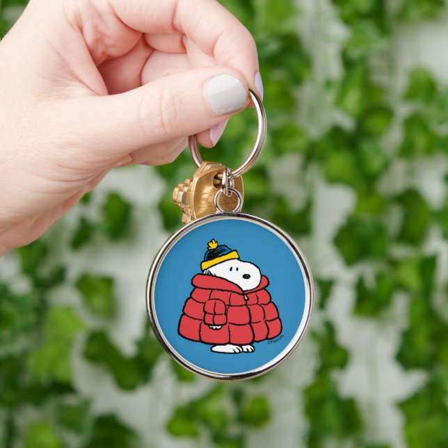Snoopy Winter in Puffer Coat Keychain Rund Silverfärgad Nyckelring (Hand)