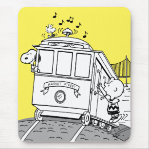 Snoopy, Woodstock och Charlie Brown på en vagn Musmatta