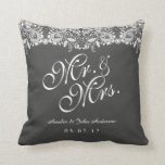 Snöre Chalkboard Mr. och Bröllop Pillow Kudde<br><div class="desc">Mer söt Bröllop Pillows i Little Bayleigh Store!</div>