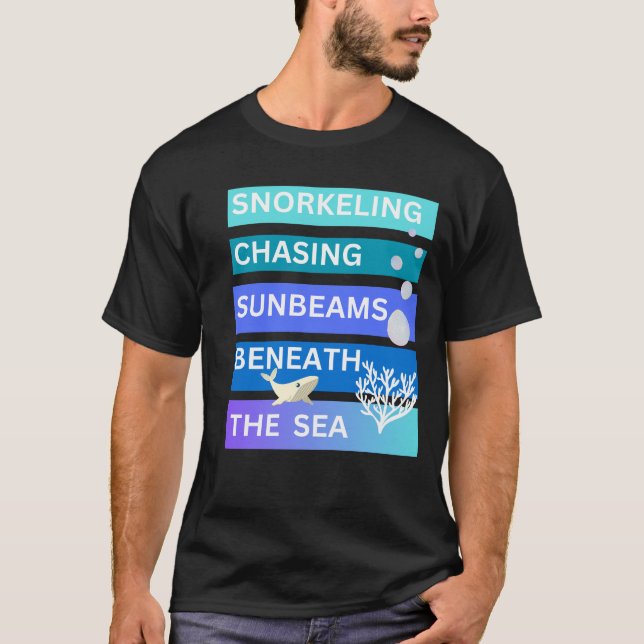 Snorkeljagande solstrålar under havet t shirt (Framsida)