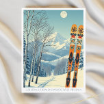 Snöskor West Virginia USA skidsemester vykort<br><div class="desc">Hej från de snöiga bergen i Snowshoe,  West Virginia,  USA! Vi hoppas att du har en underbar skidsemester. Detta vykort visar ett vackert blågrått bergslandskap med retro-skidor i ett orange,  tribal-mönster.
Alla textfraser kan anpassas efter dina önskemål!</div>