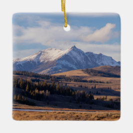 Snötäckt berg Yellowstone Ornament