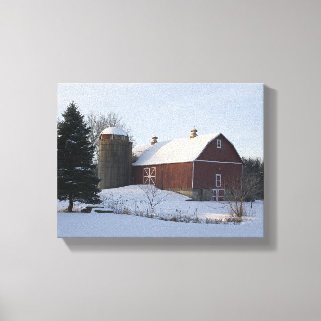 Snötäckt vinterladugård och silo canvastryck (Framsida)