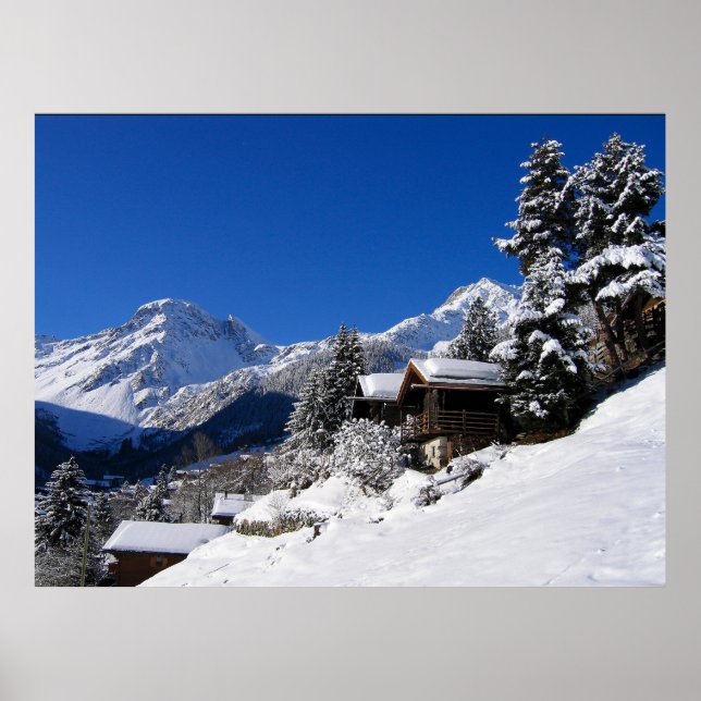Snötäckta stugor i Schweiz Poster (Framsidan)
