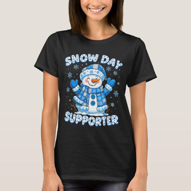 Snow Day Suprter Cute Snowman Snowflake Christmas  T Shirt (Framsida)