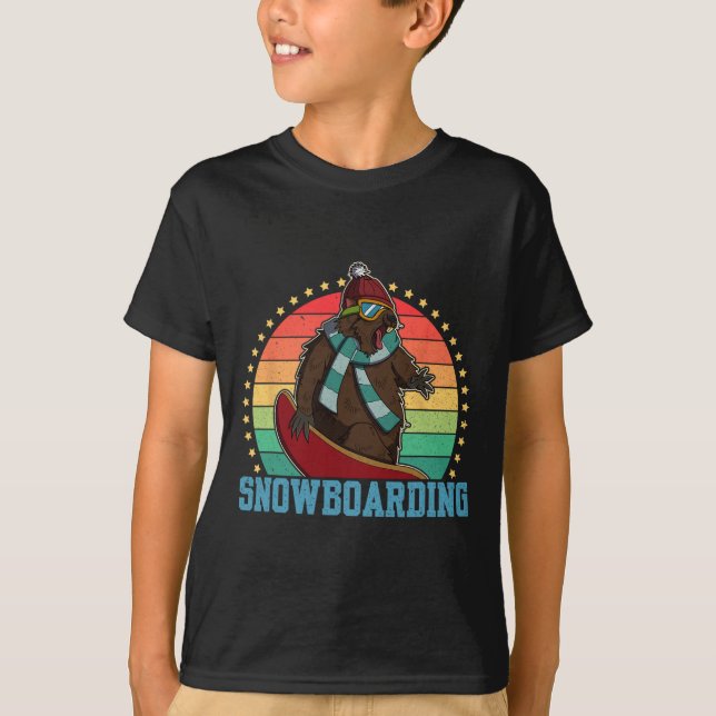 Snowboard Skiing Snowboarder Competitive Activity T Shirt (Framsida)