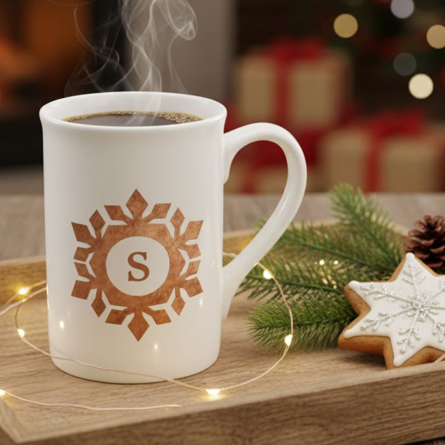 Snowflake Monogram jul Mugg Benporslin Mugg (Add a touch of personalized elegance to your festive home decor with this exquisite snowflake mug.)