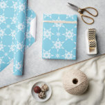 SNOWFLAKE MÖNSTER, modern, minimal blått Presentpapper<br><div class="desc">med kat massard >> kat@simplysweetPAPERIE.com <<< Snyggt & festive, snowflake mönster design. glädjen! - - - - - - - - - - - - - - - - Matchningsartiklar som finns tillgängliga från min butik - kolla in dem:) - - - - - - - - - - -...</div>
